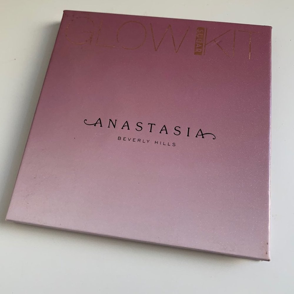 Anastasia Beverly Hills Sweets Glow Kit